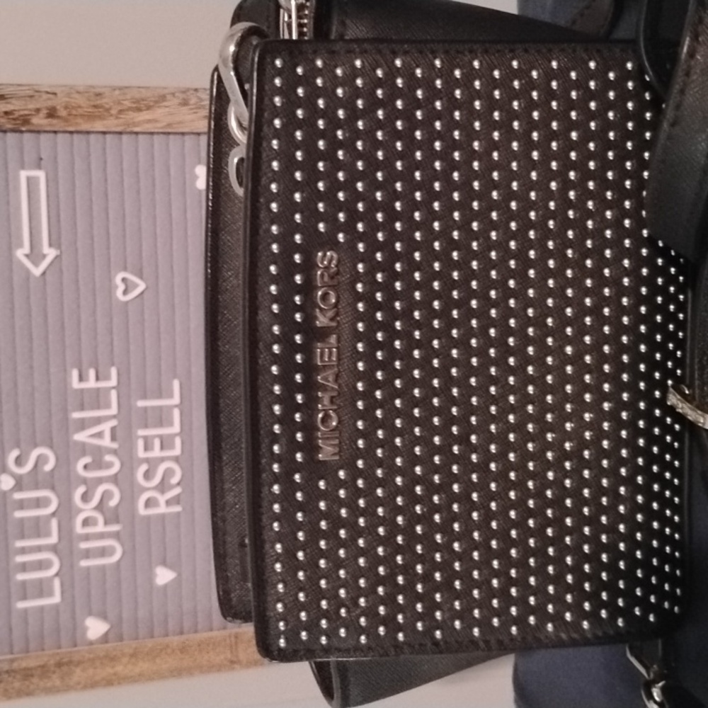 MICHEAL KORS CROSSBODY
